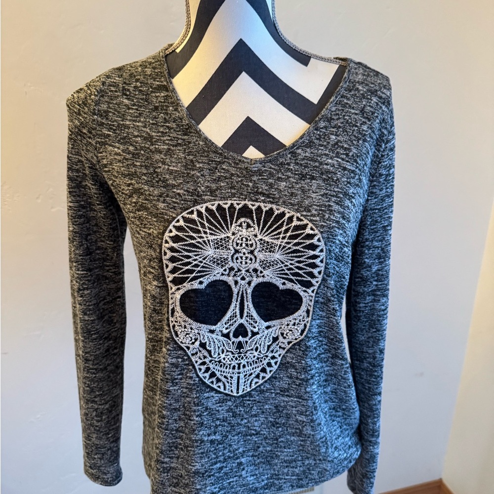 Aeropostale Gray Graphic Skull Hoodie
